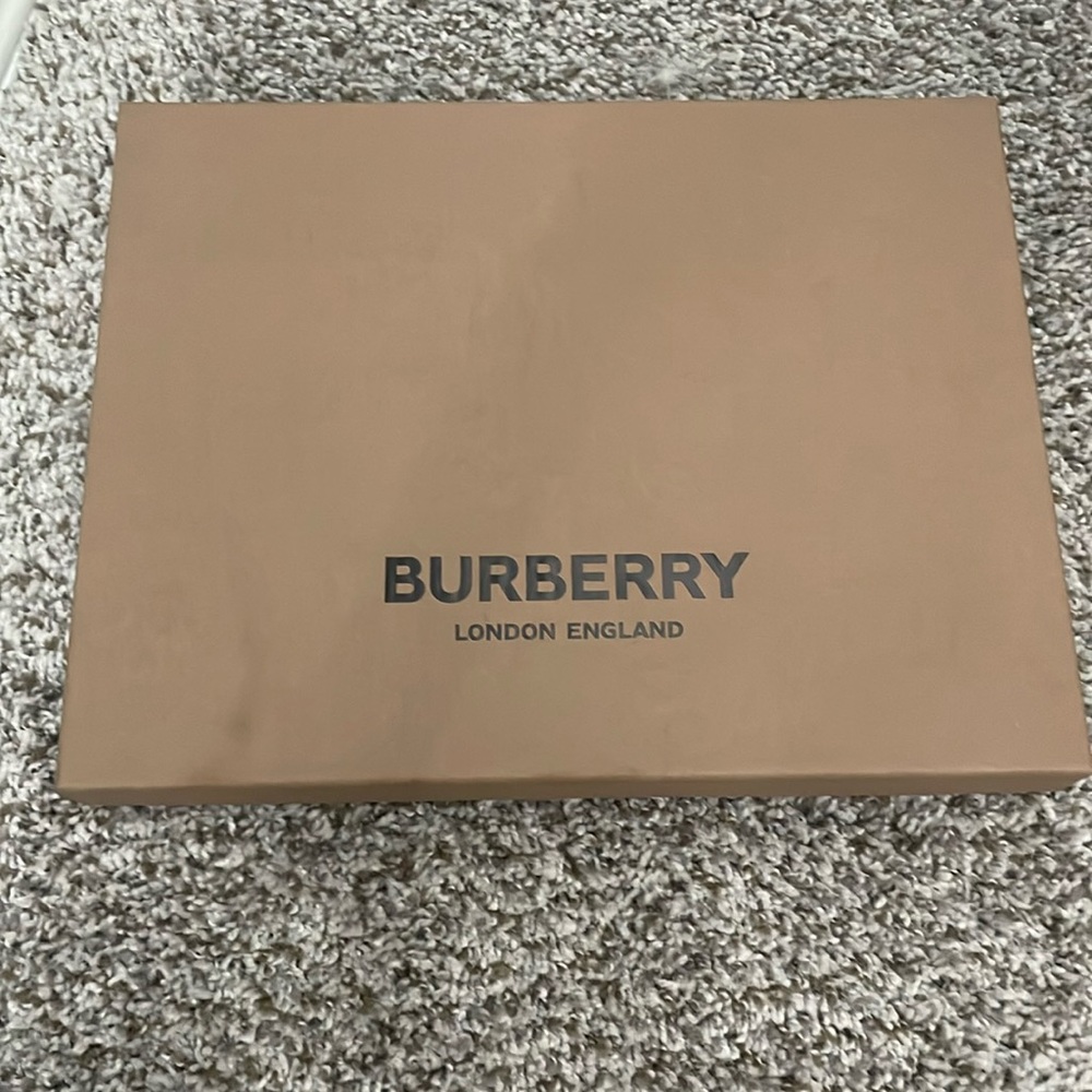 Burberry Swim